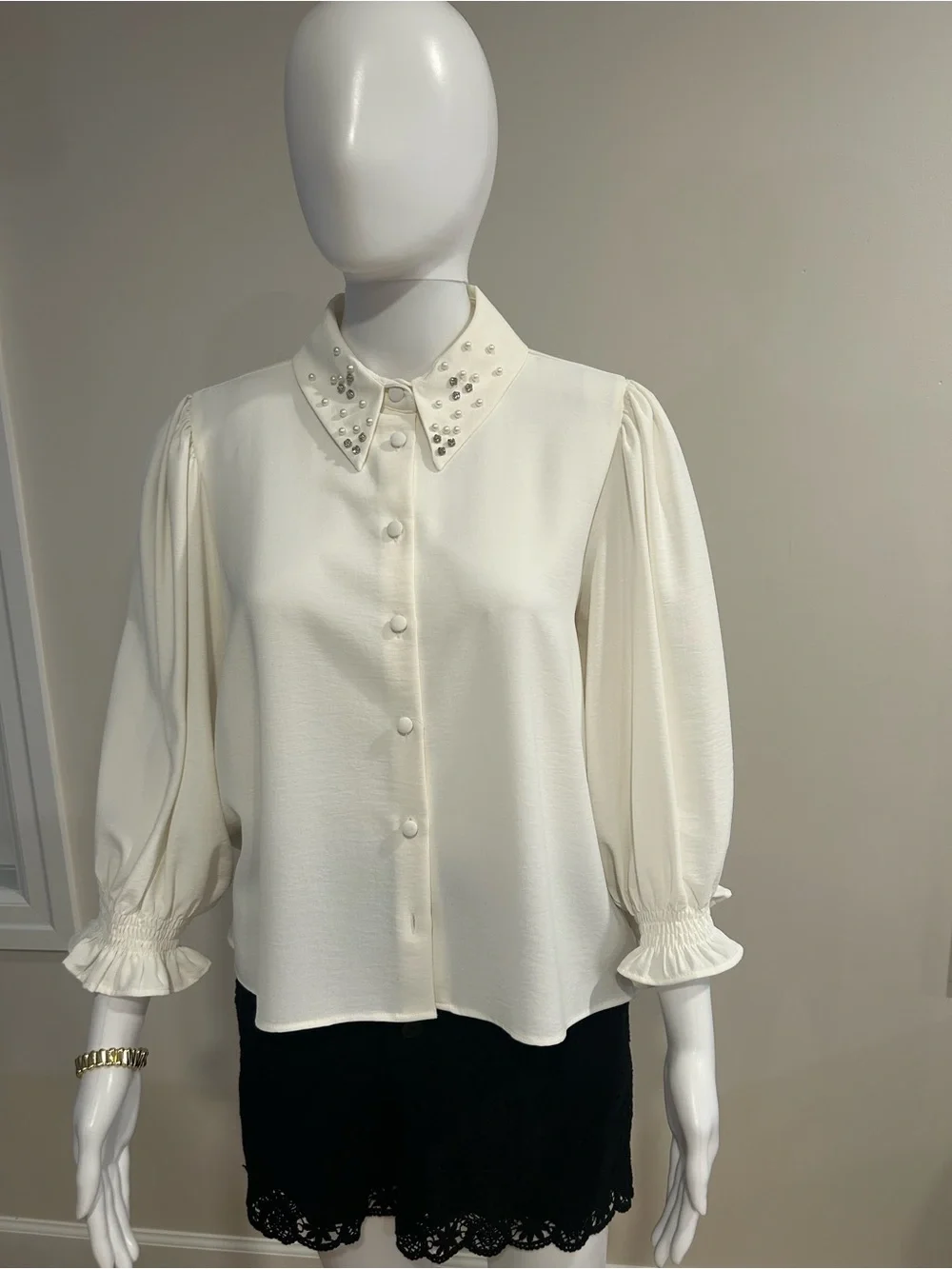 Zara Pearl-Embellished Collar Puff Sleeve Blouse   Excellent Condition
